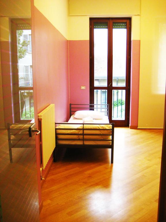 Posto Letto in Dormitorio Misto con 6 Letti