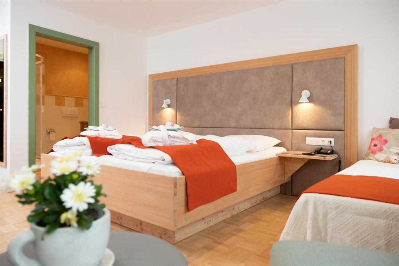 Dreibettzimmer