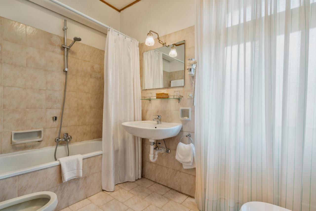 Comfort Double or Twin Room with Balcony,1421157933:JPEG