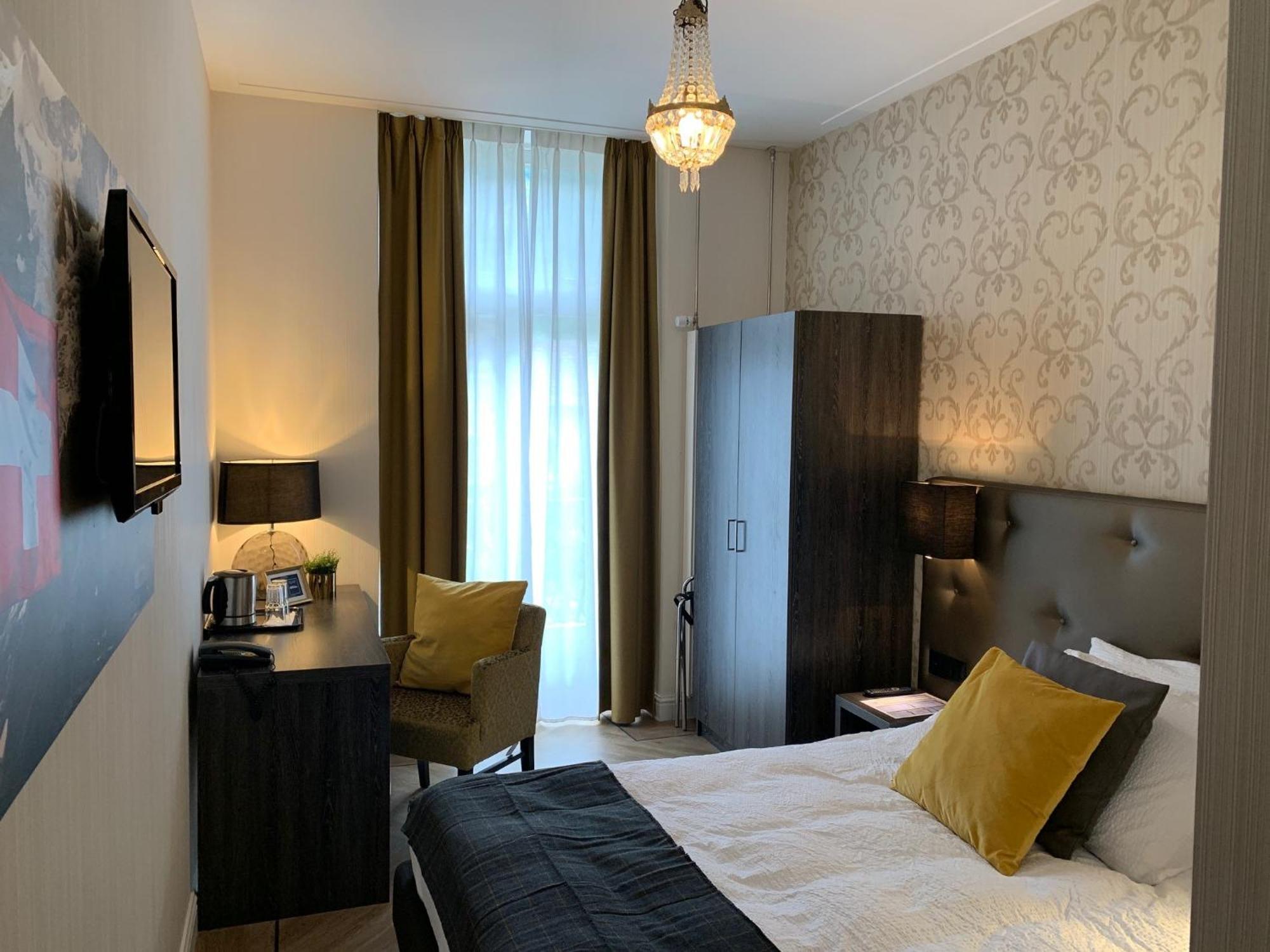 Standard Double Room,1438243843:JPEG