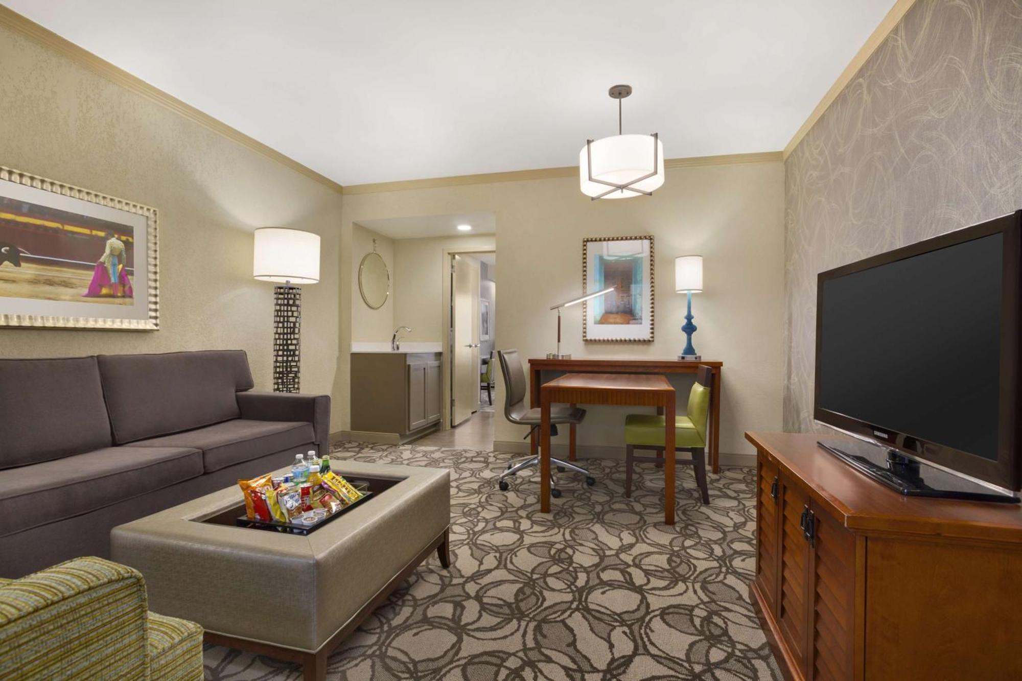 Suite Two Double Beds Mobility Access or Non-Smoking
