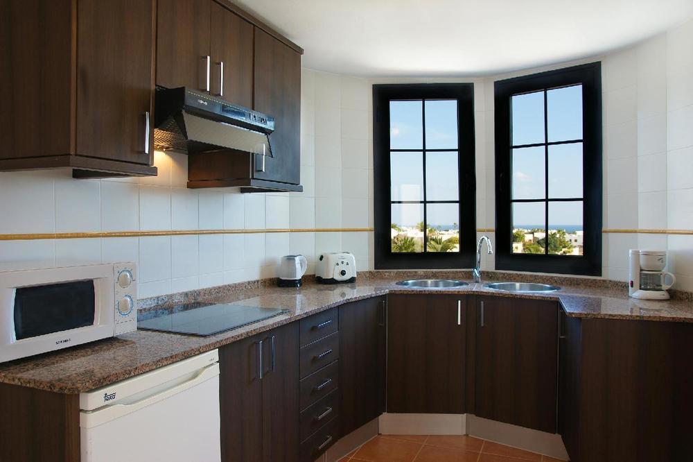 Two-Bedroom Apartment (4 Adults),1301310262:JPEG