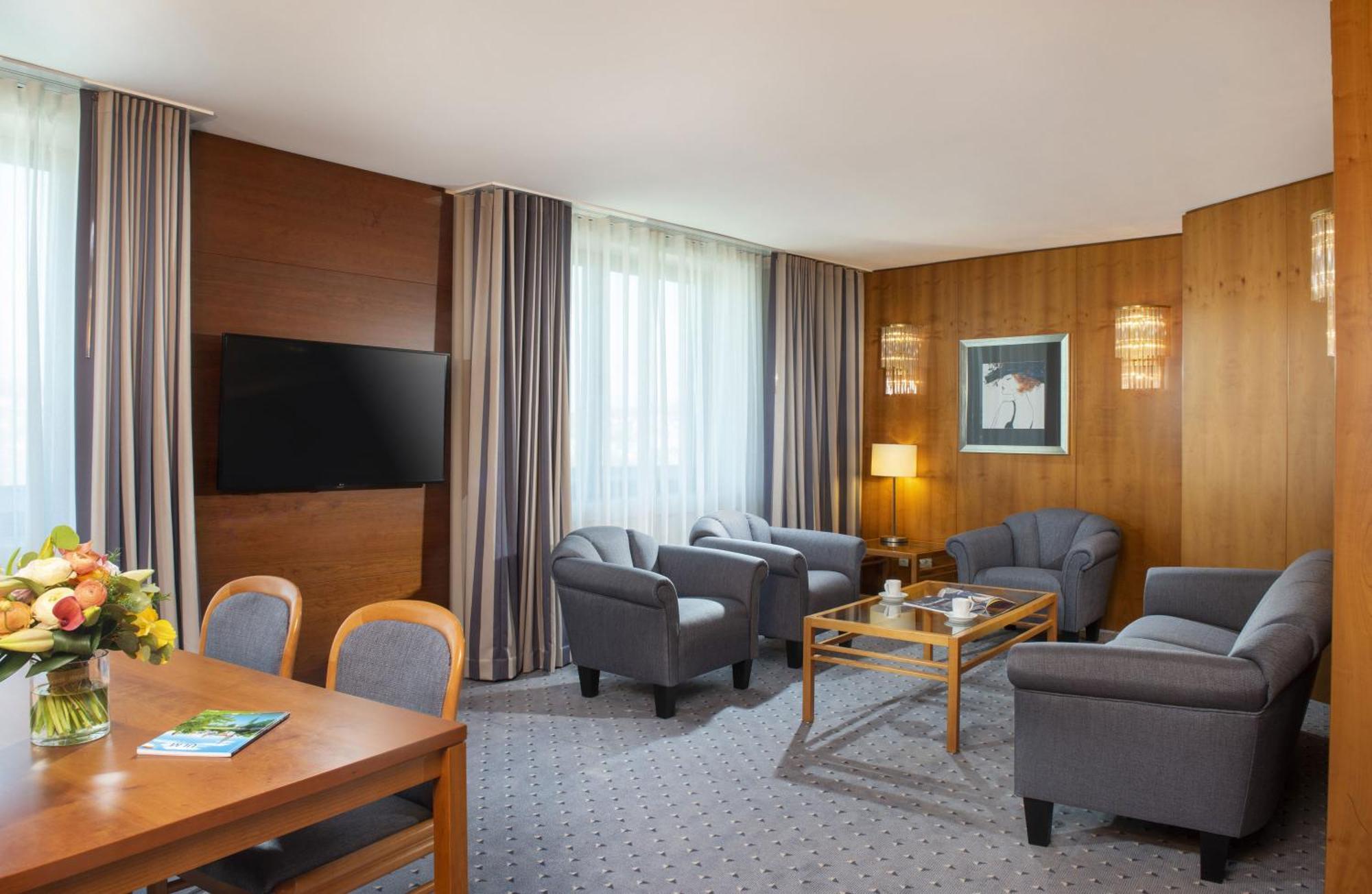 Junior Suite double use,1451873827:JPEG