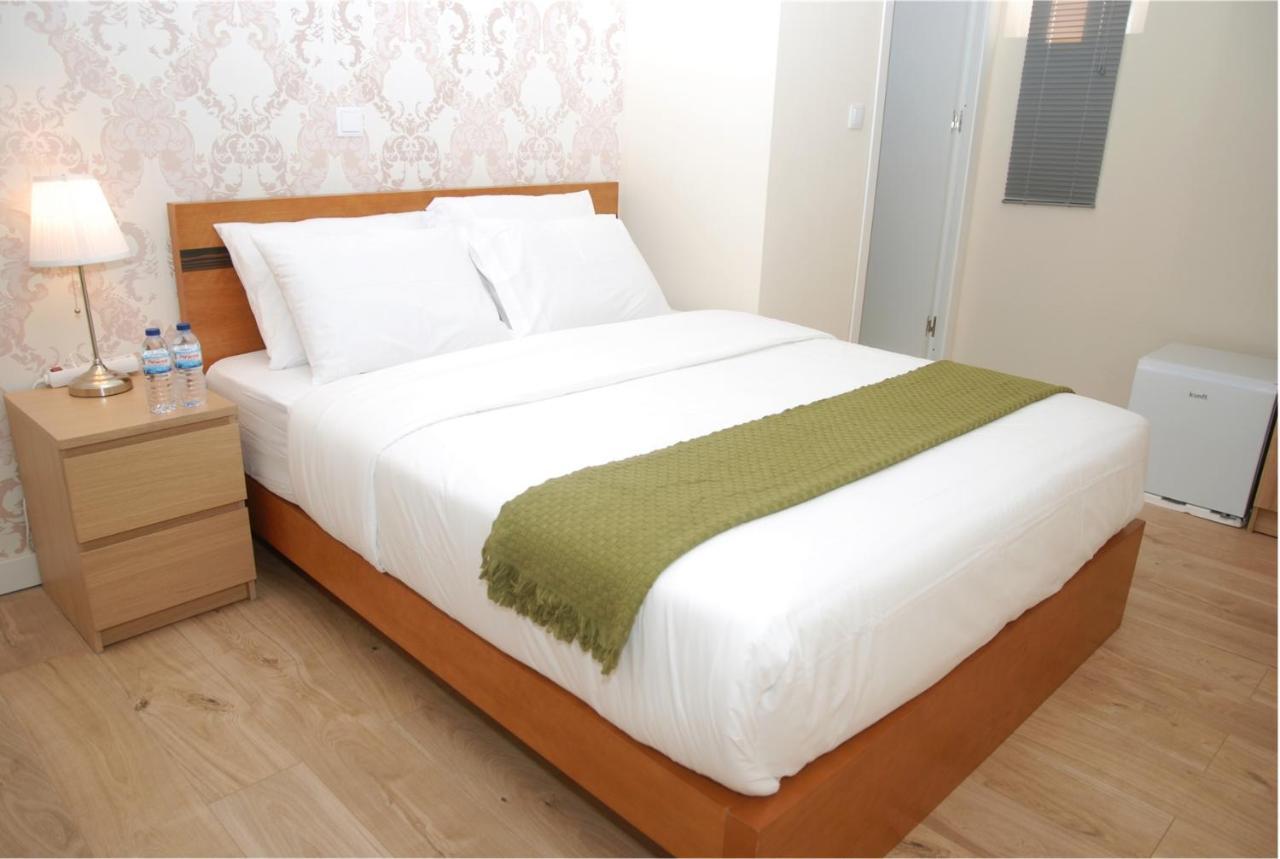 Quarto Duplo com Casa de Banho Partilhada