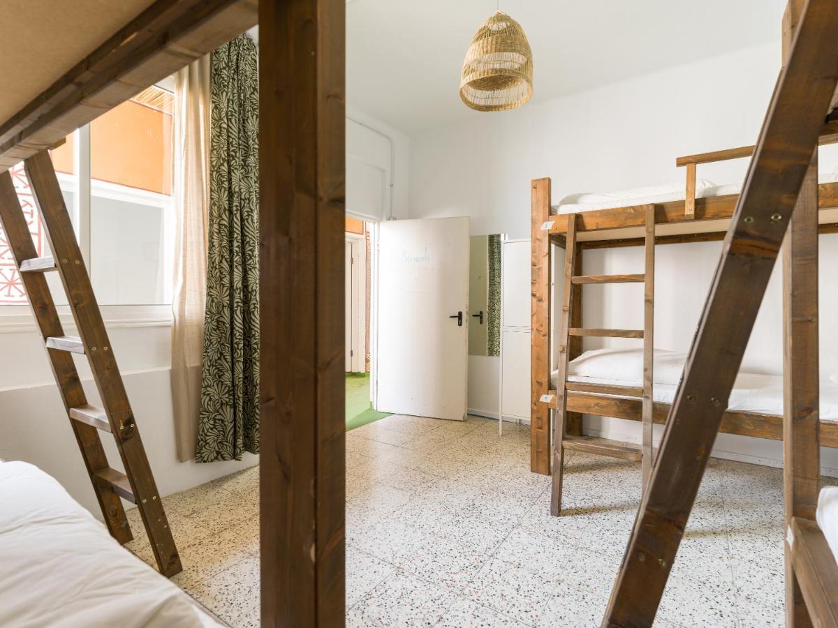 Bed 10-Bed Mixed Dormitory Room