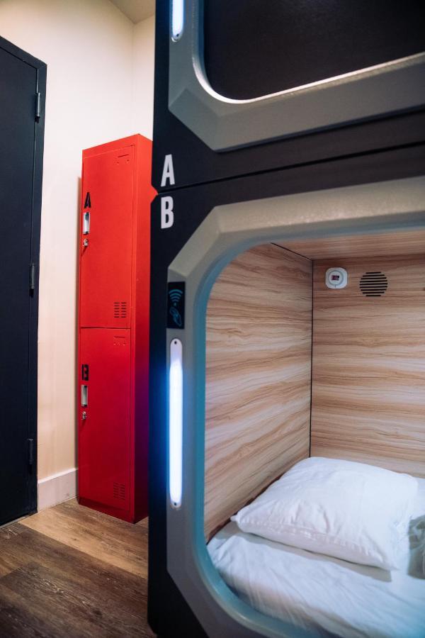 1 Bed in a 2 Bed Male Standard Pod,1510290529:JPEG