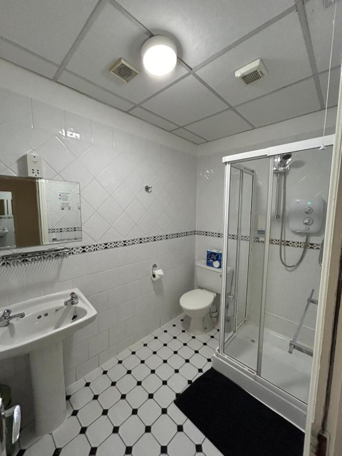 Twin Room with Shared Bathroom,1638480524:JPEG