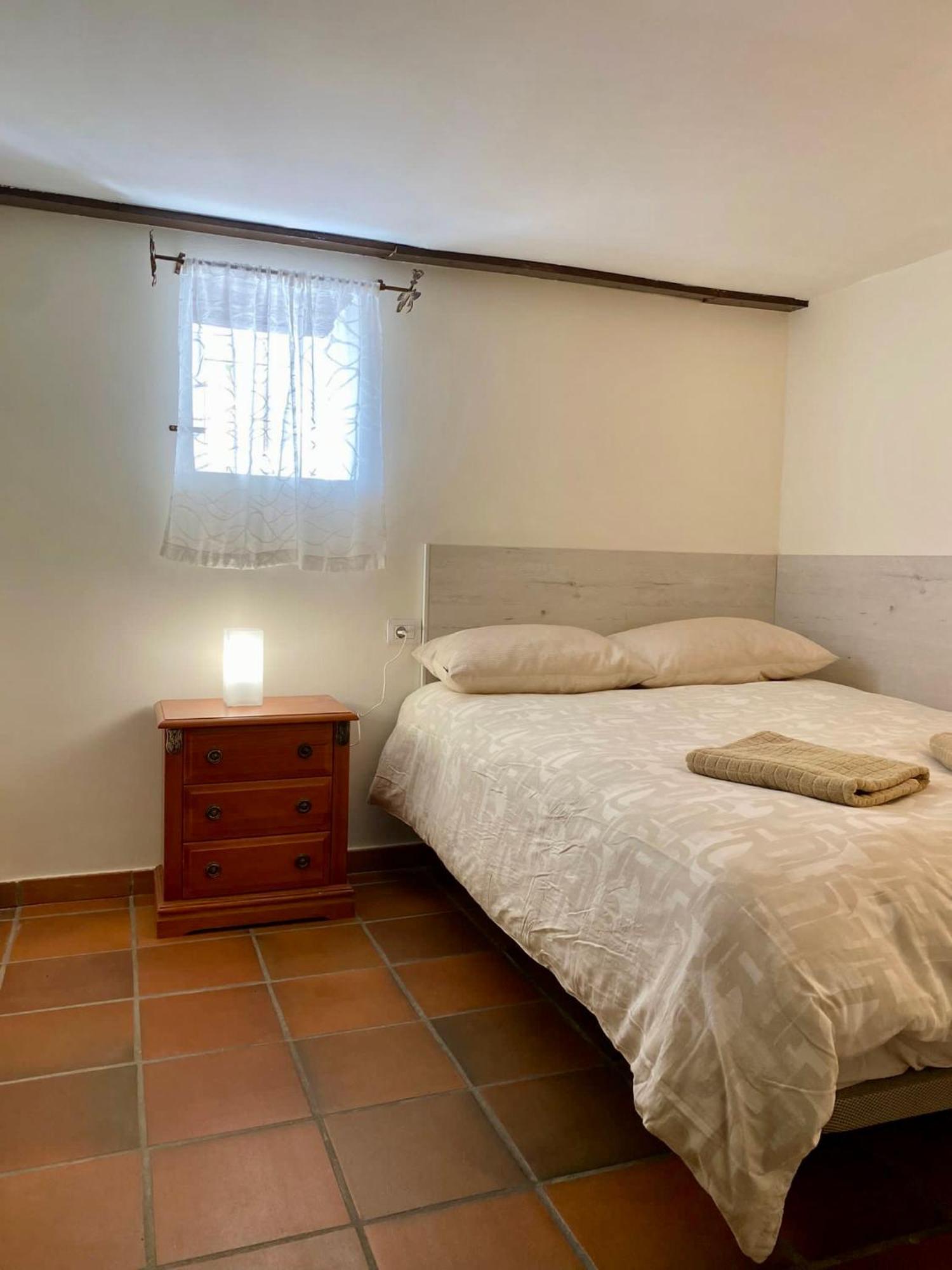 Double Room,1498948024:JPEG