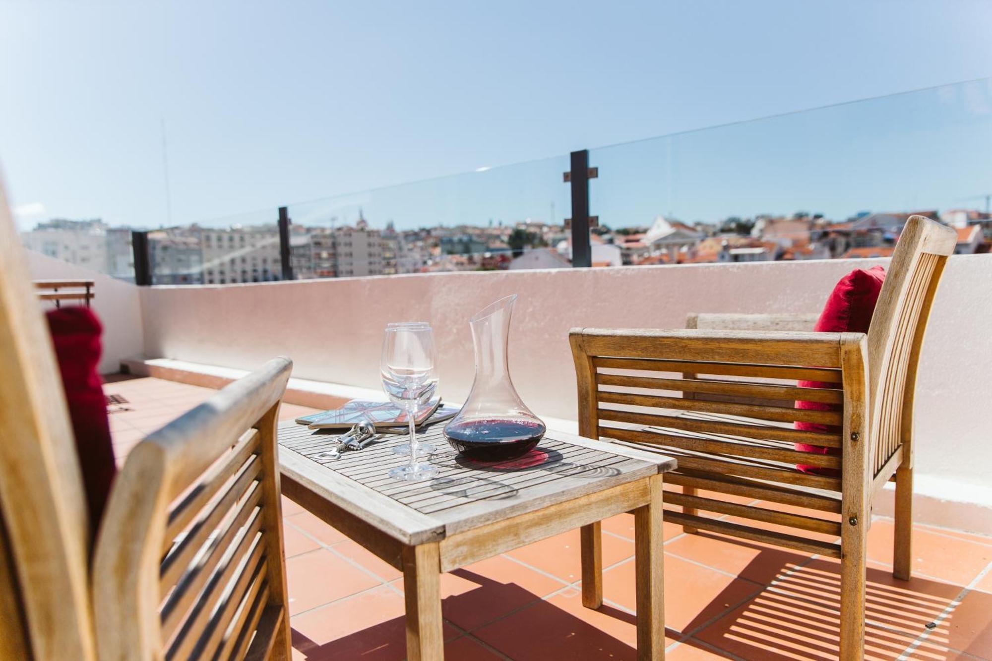 Penthouse with terrace,1645675428:JPEG