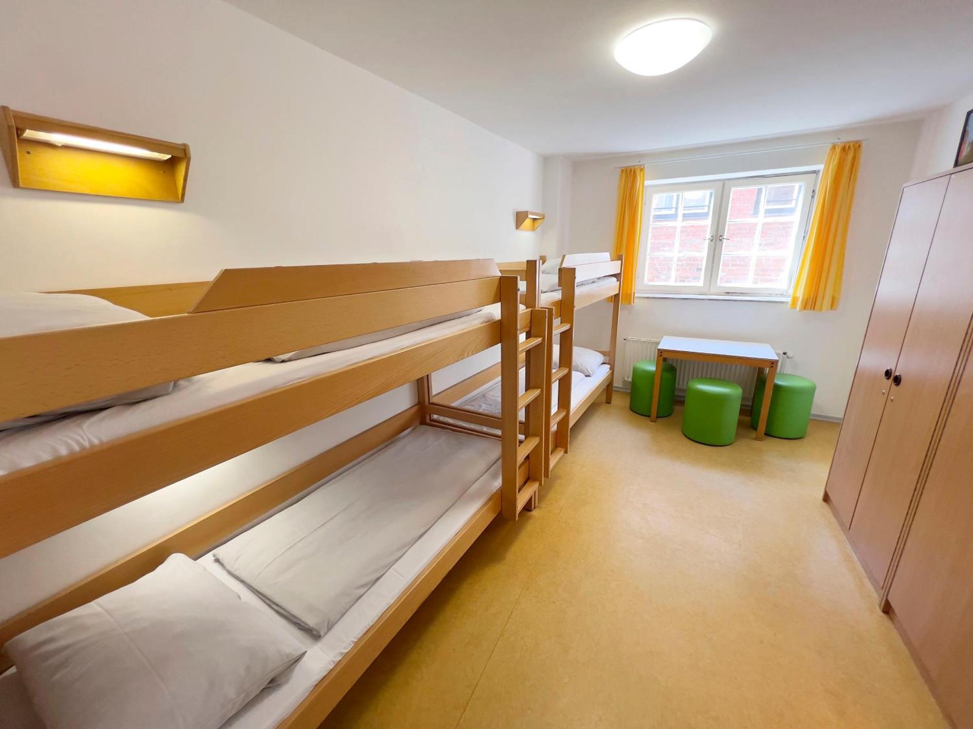 1 Bett im Schlafsaal mit 4 Betten (nur für Männer)