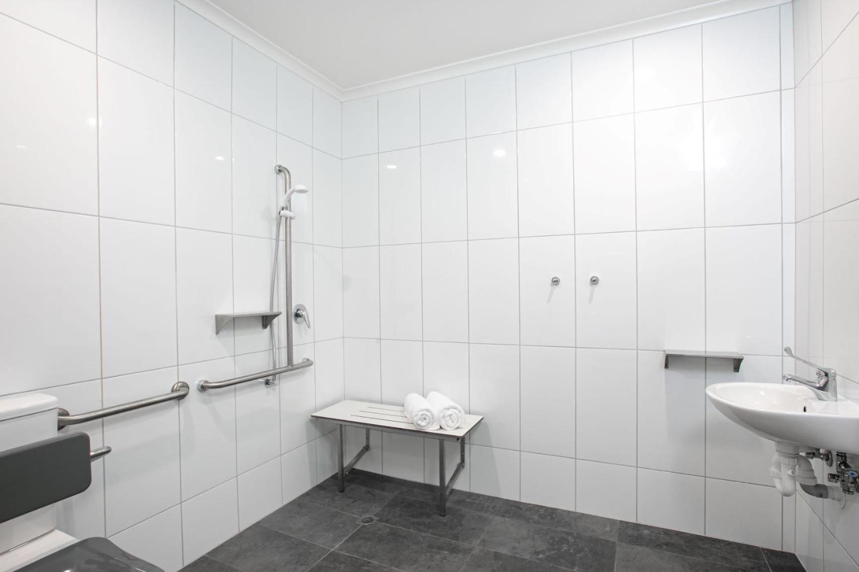 Queen Room - Disability Access