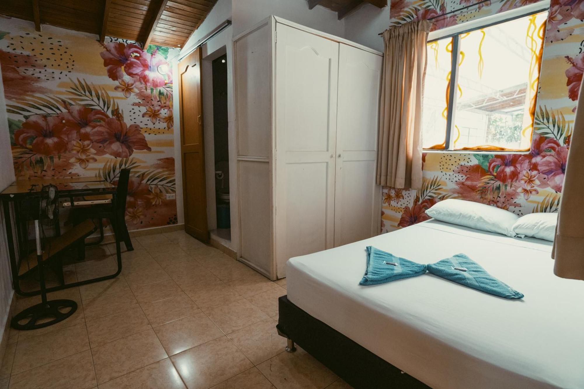 Double Room with Private Bathroom,1503335137:JPEG