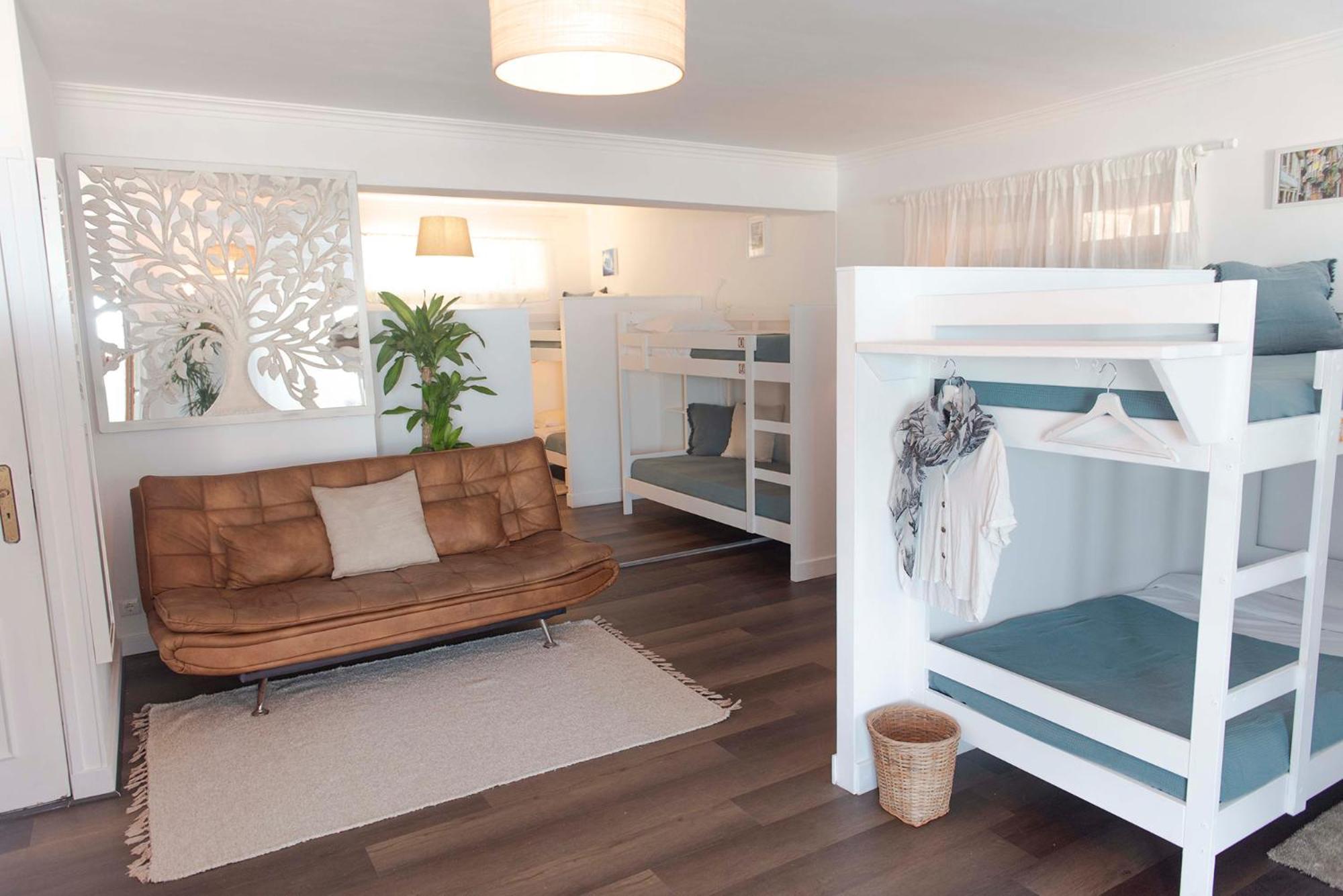Bed Mixed Dormitory Room Sea View
