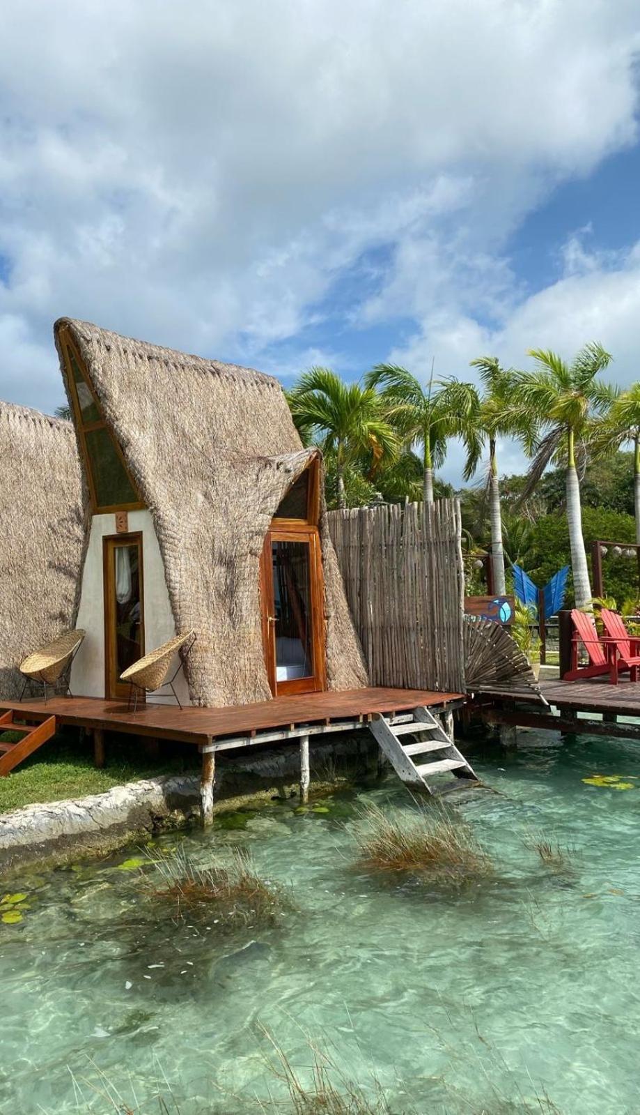 Bungalow Water Front