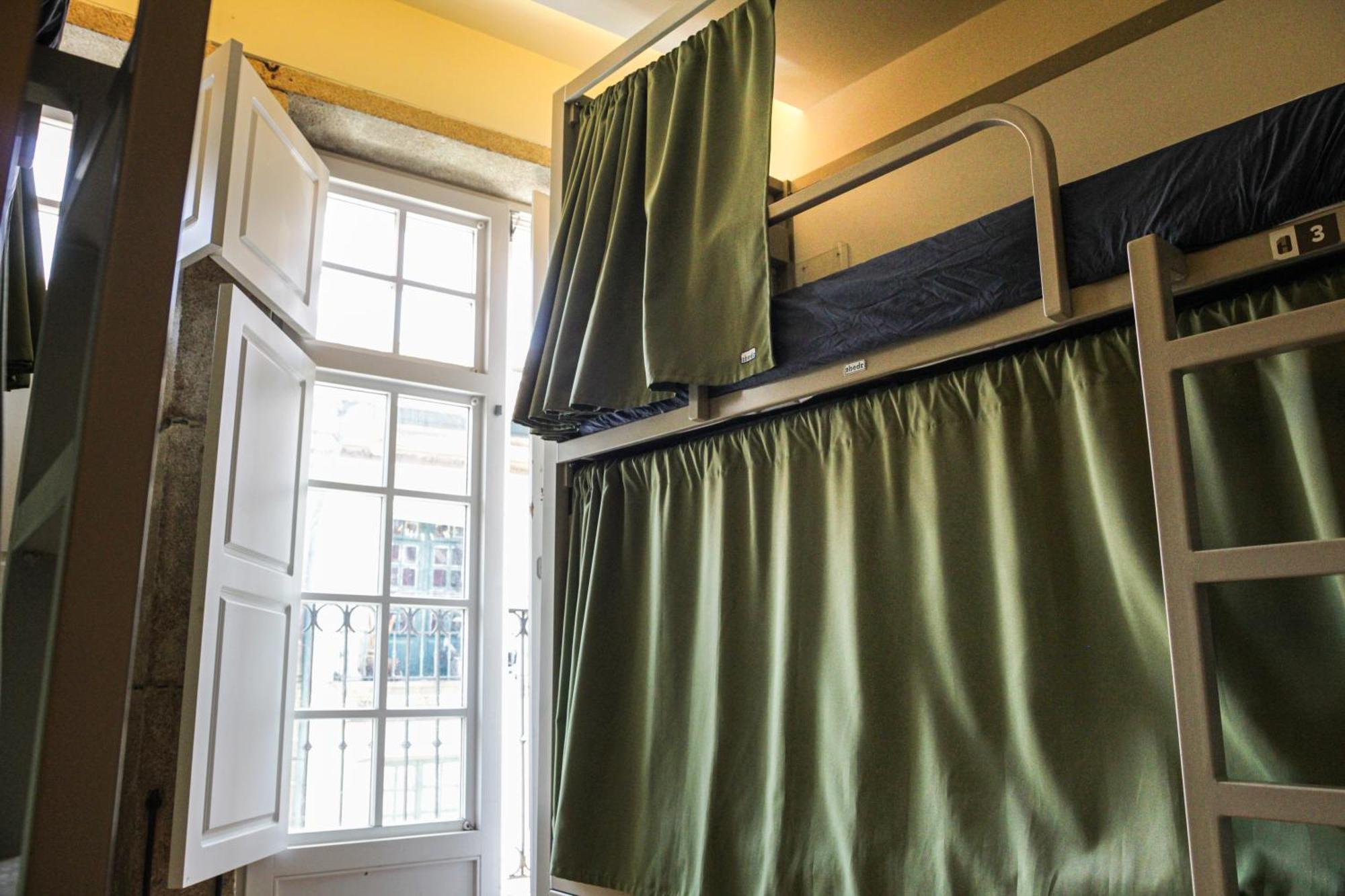 Bed 6-Bed Mixed Dormitory Room