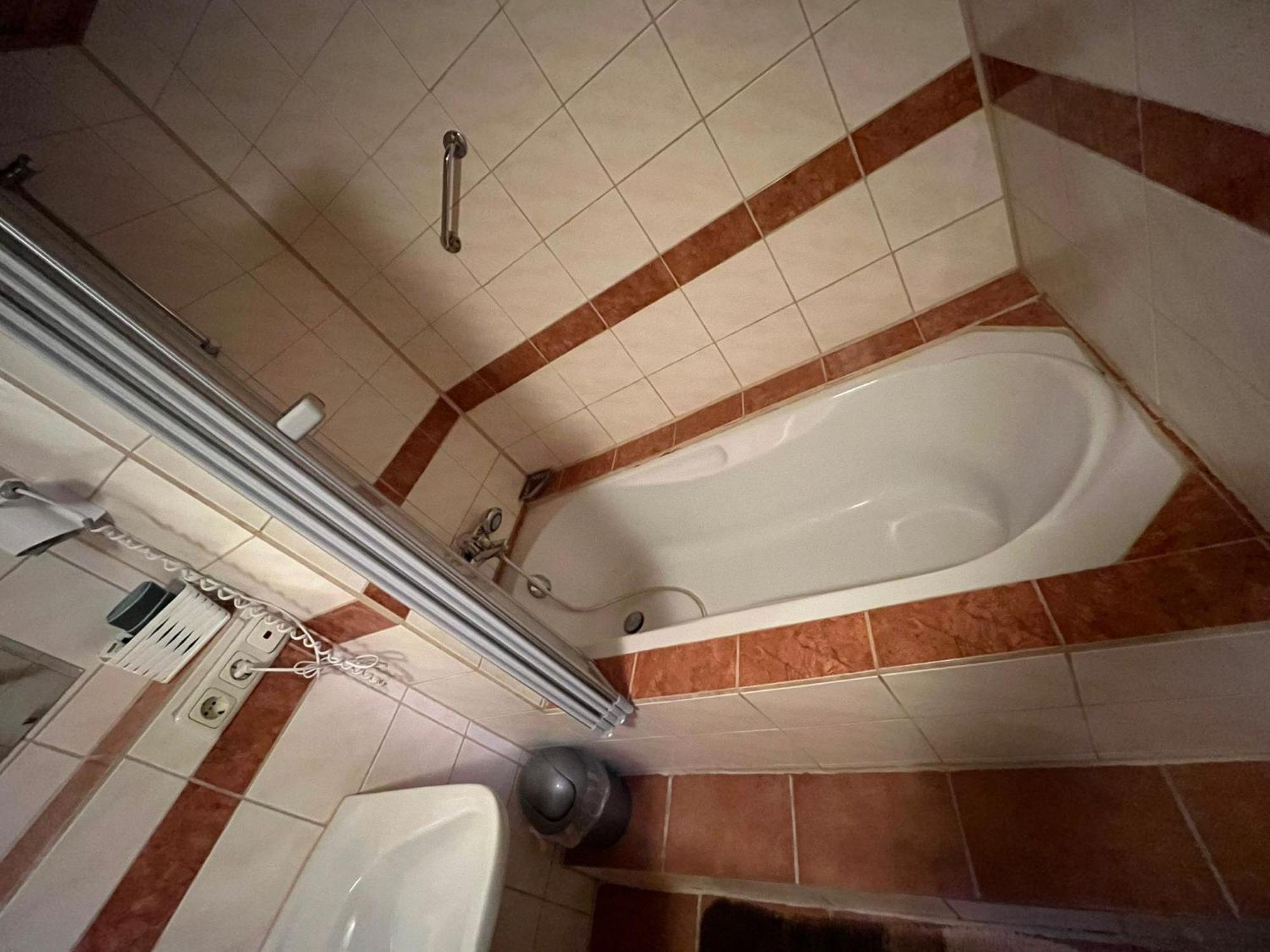 Apartment mit Balkon