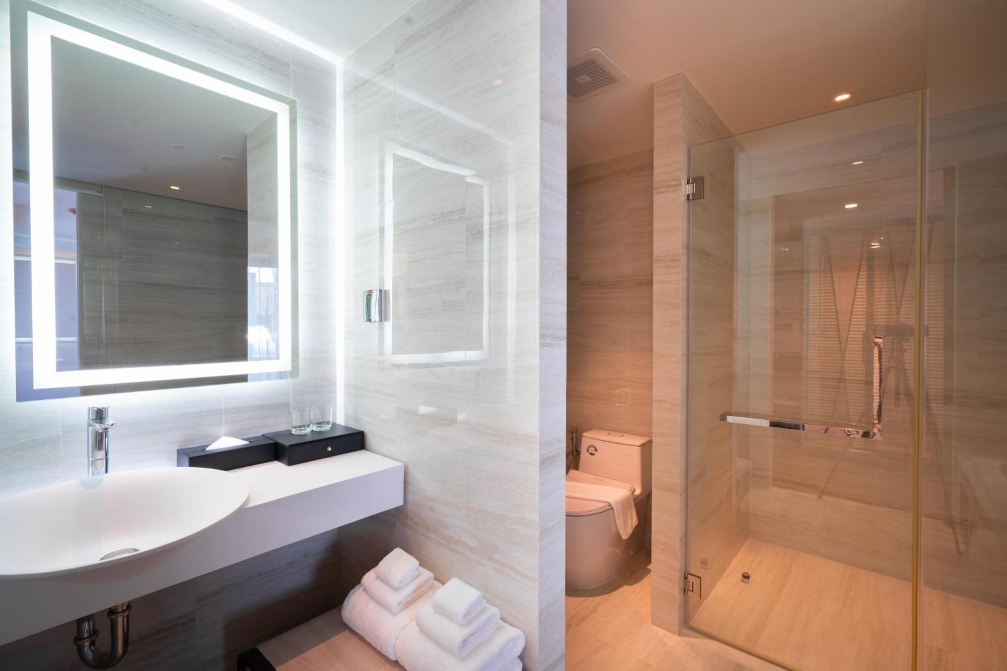 Premier Twin Bed Room