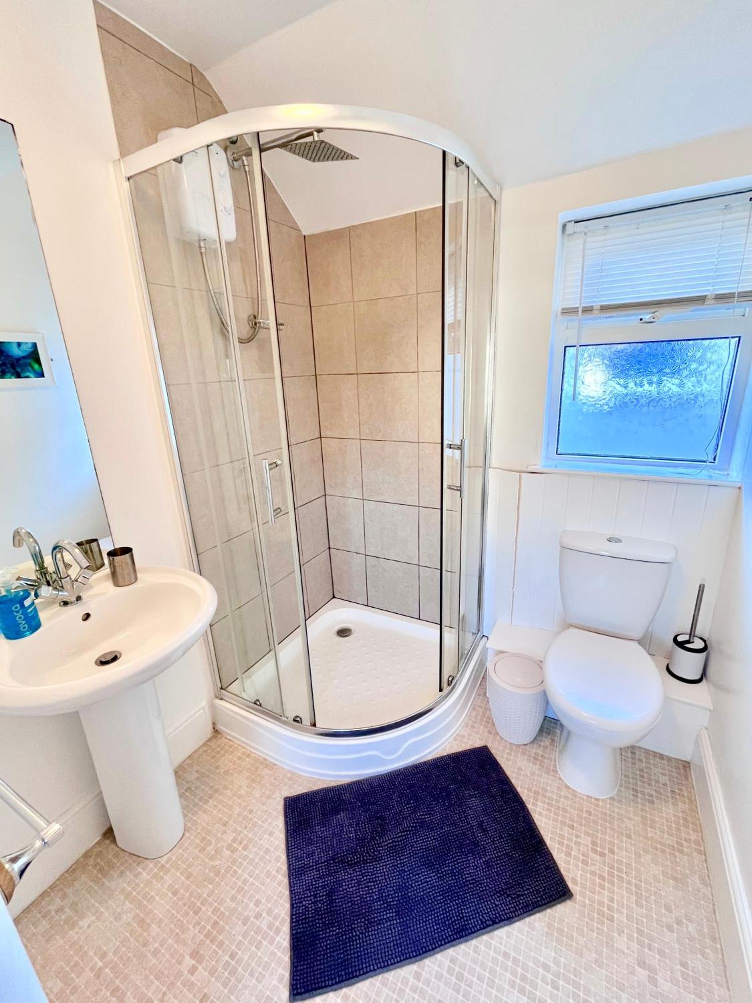 Double Room with Private Bathroom,1528644847:JPEG