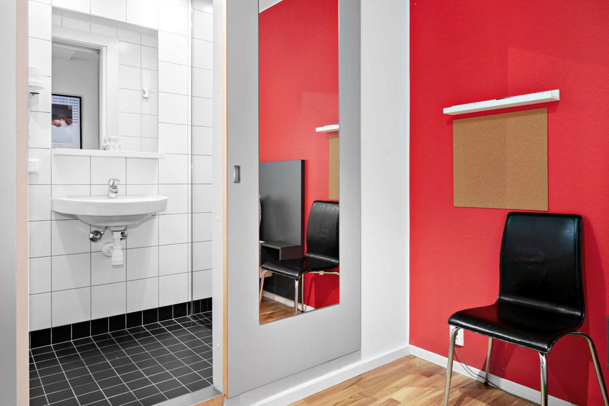 Economy Single Room without Window
