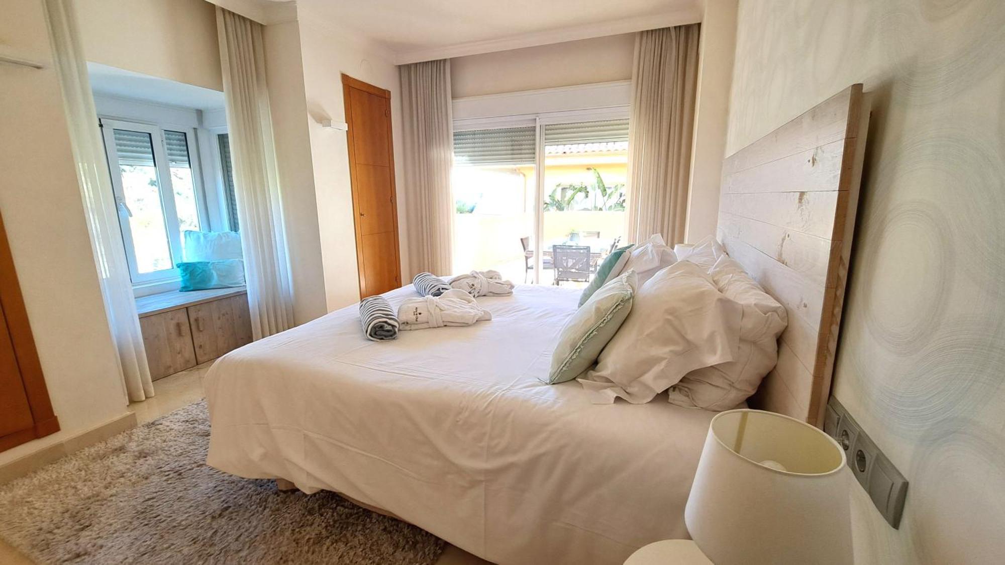 Three-Bedroom Apartment,1536899023:JPEG