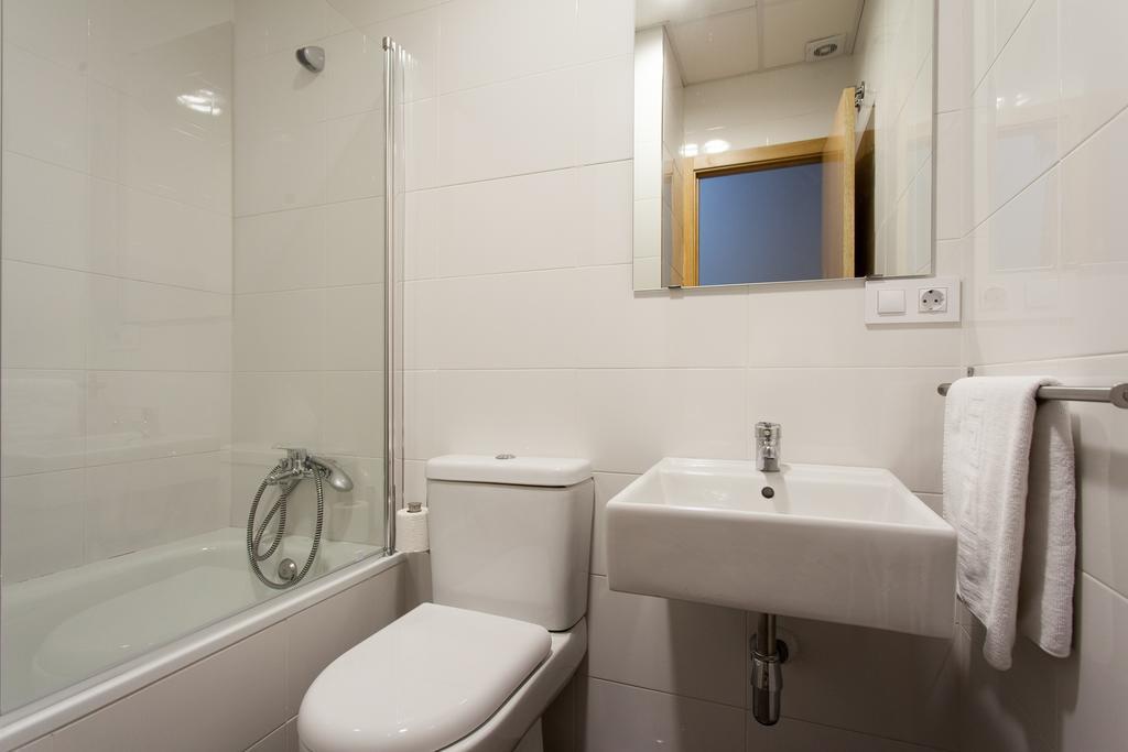 Three-Bedroom Apartment (Laraña 5.2),213122408:JPEG