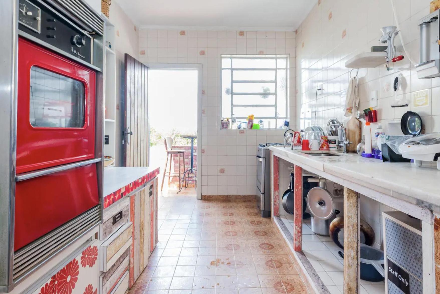 Caravan,1543075162:JPEG