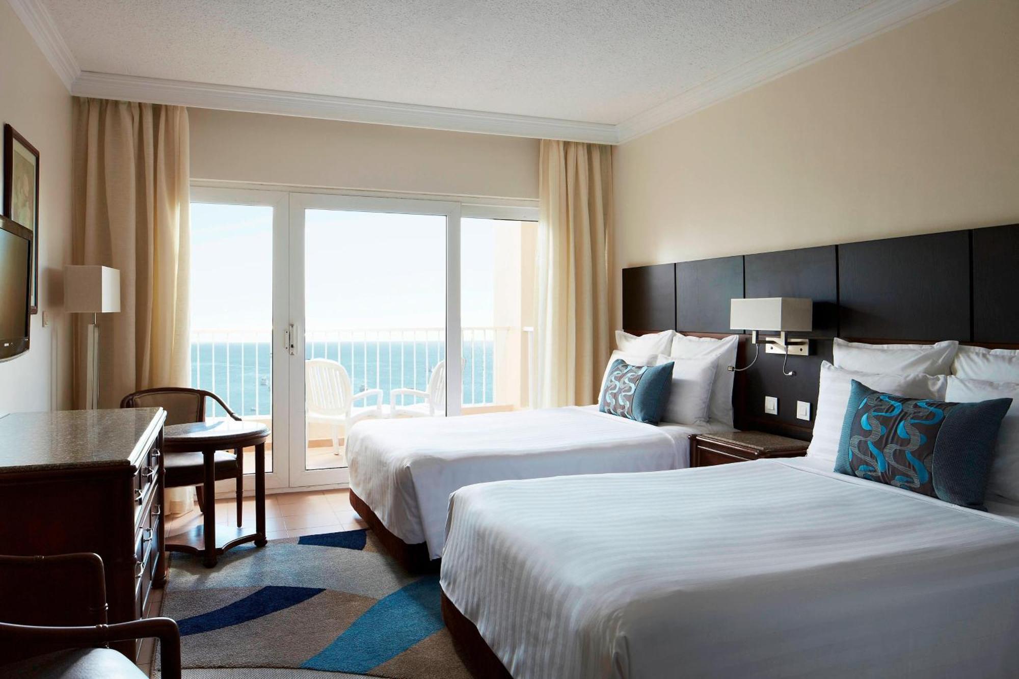 Chambre Lits Jumeaux de Luxe avec Balcon et Vue sur la Mer