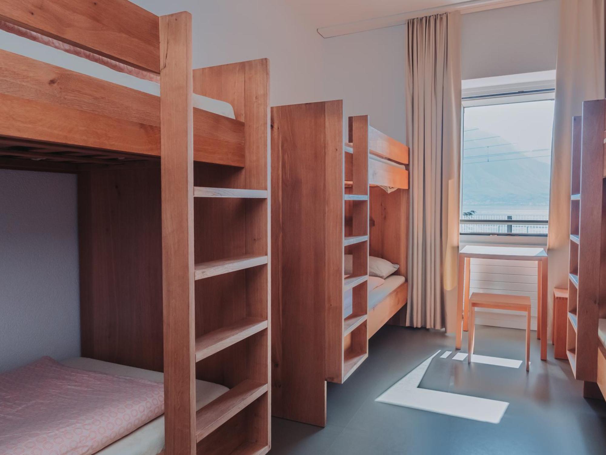 Sextuple Room,1543860292:JPEG