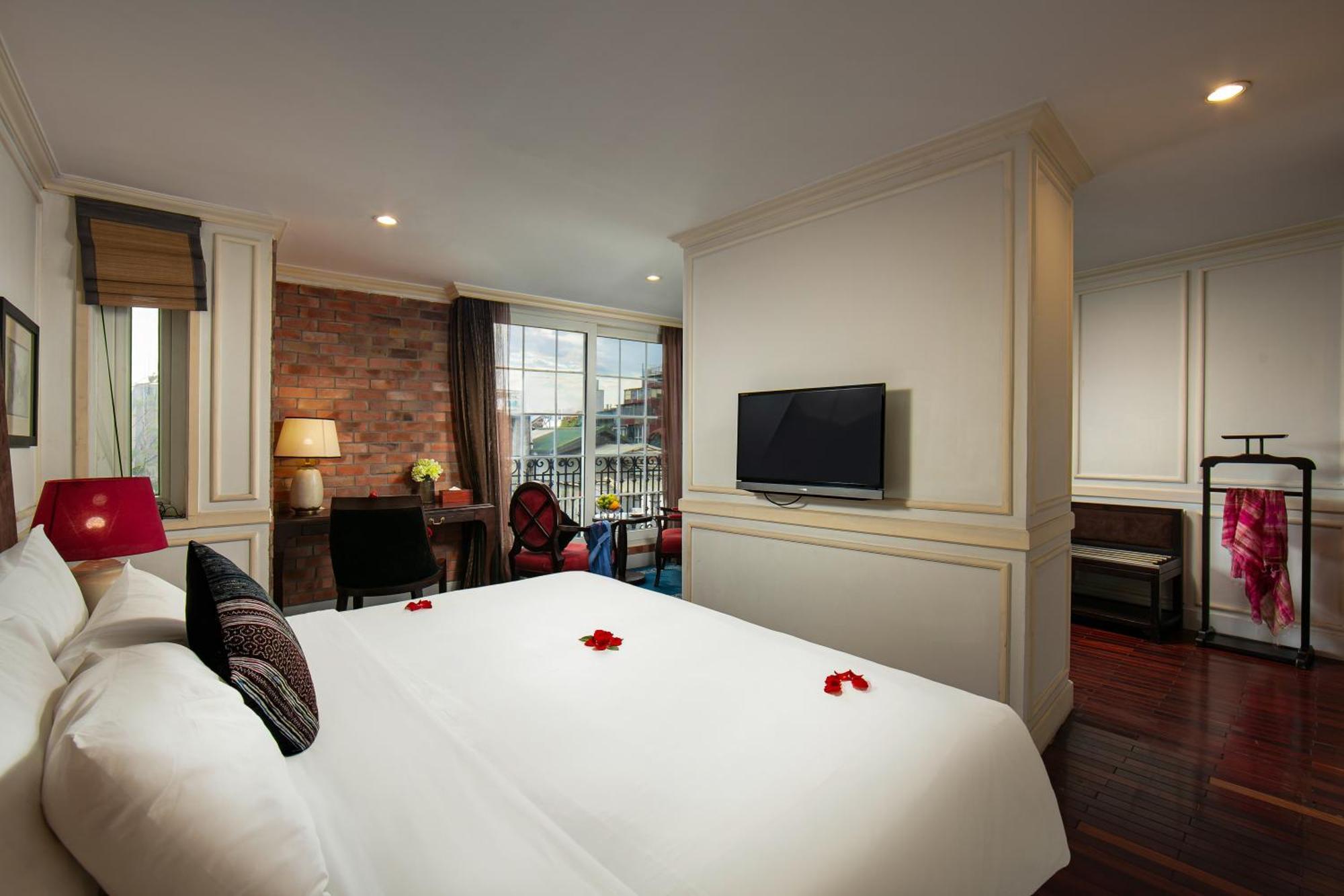 Executive Double or Twin Room with City View