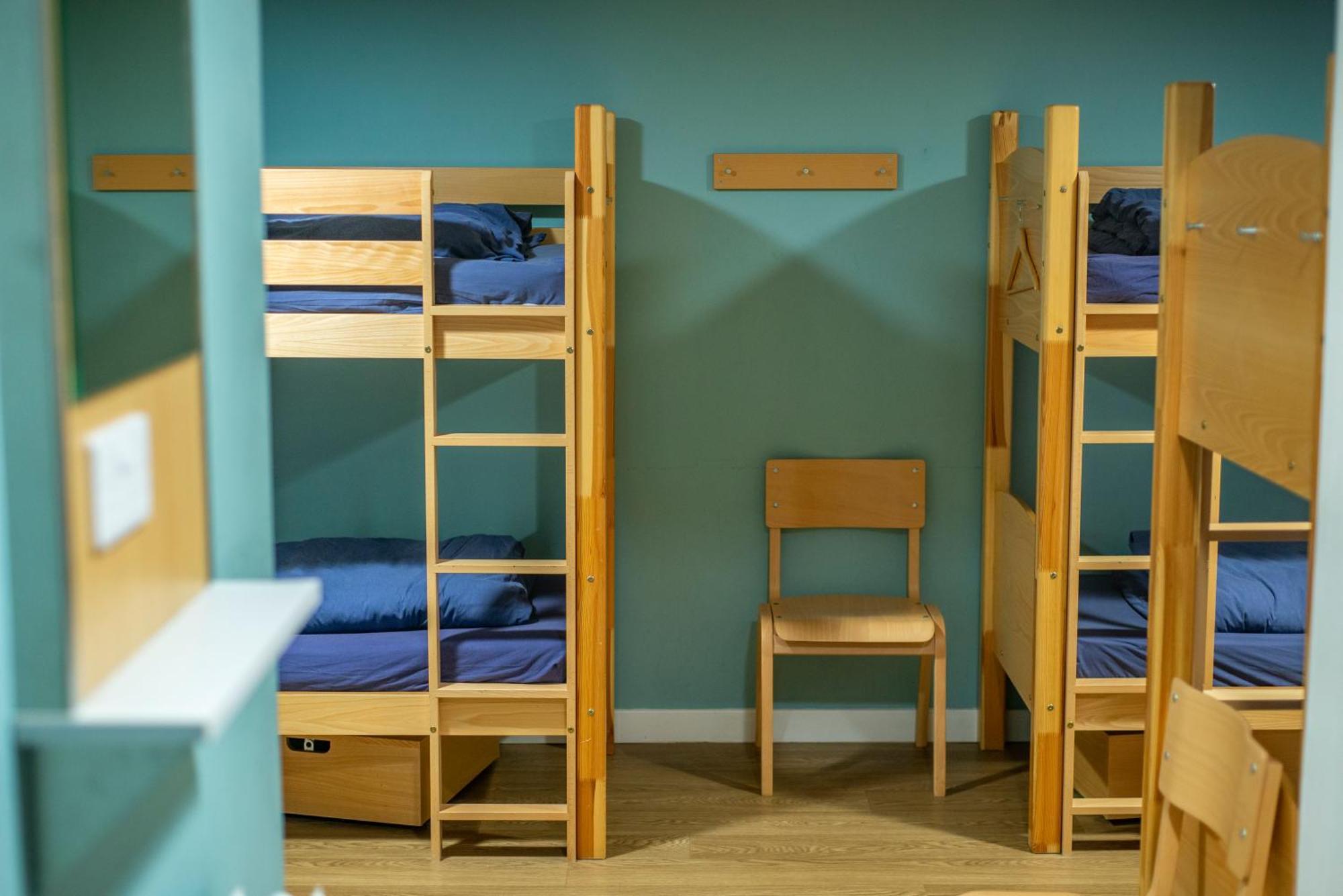 Bunk Bed in Male Dormitory Room,1546253275:JPEG