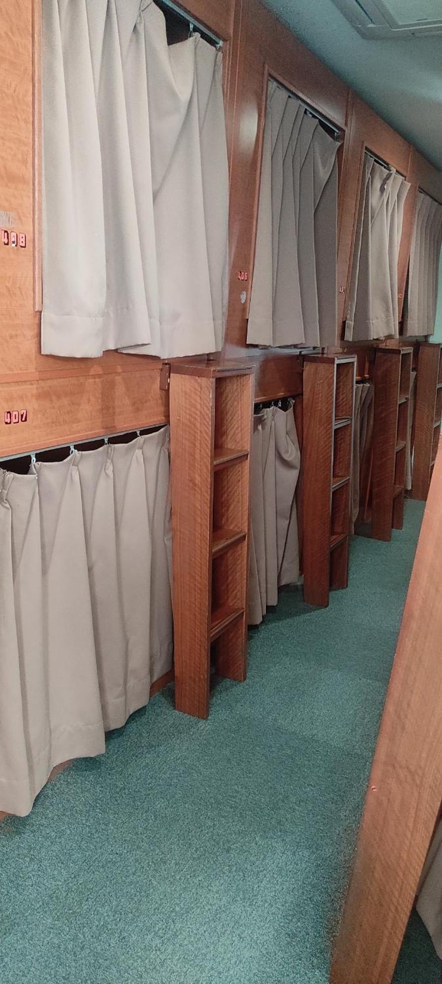 Bunk Bed in Mixed Dormitory Room,1546257244:JPEG