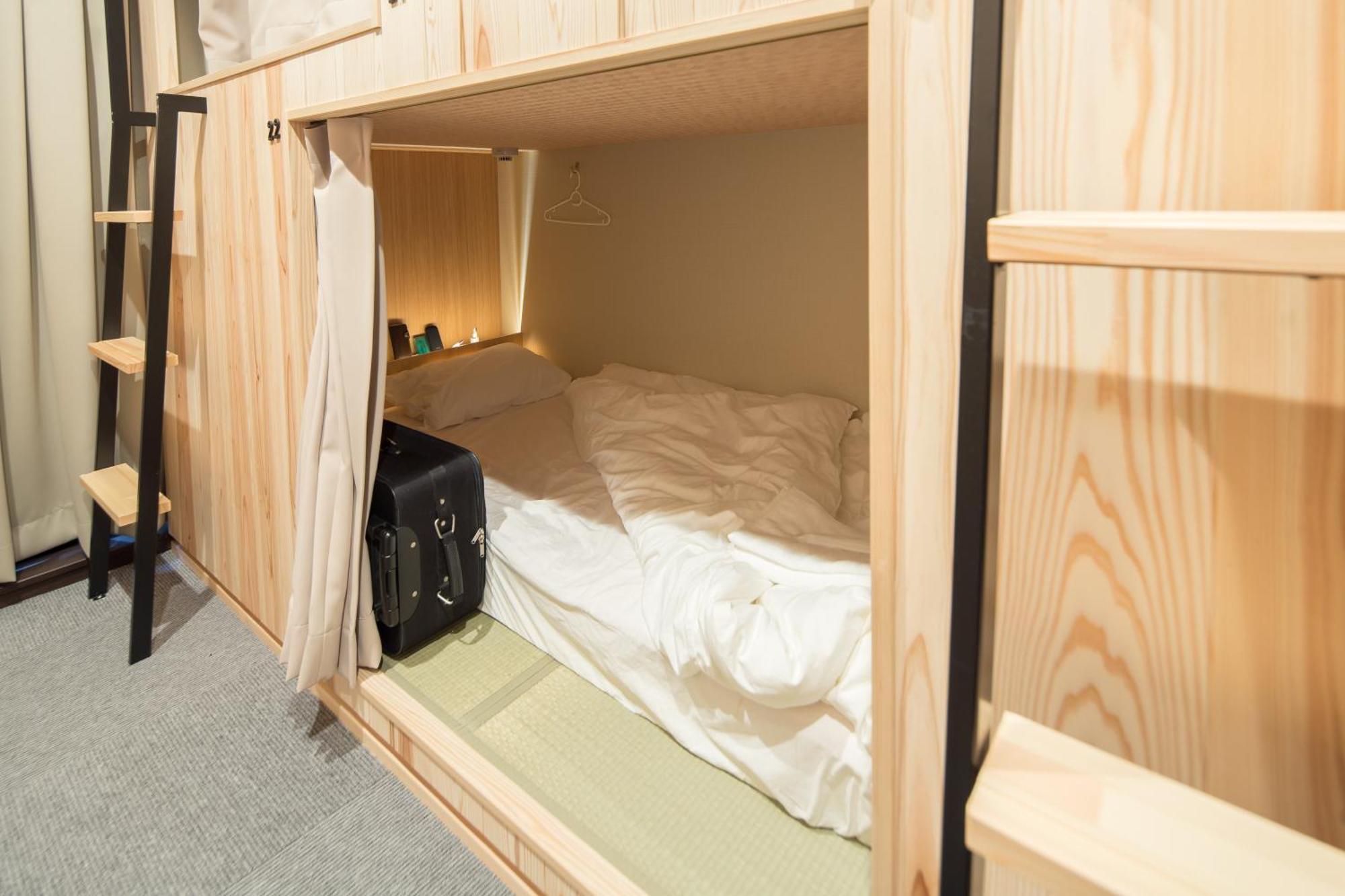 Bunk Bed in Mixed Dormitory Room