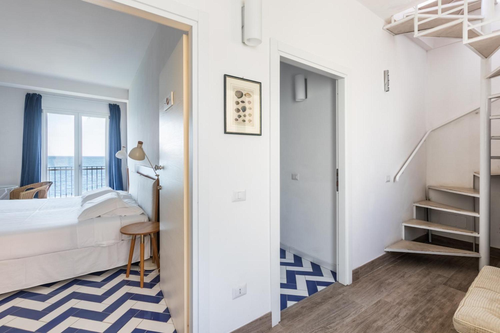 Two-Bedroom Apartment Sea View
