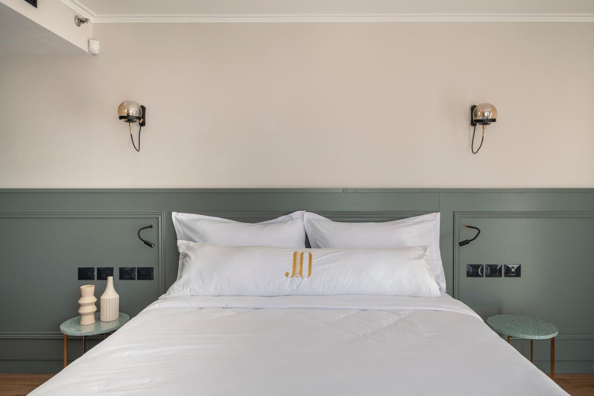 Premium Room with a standing balcony