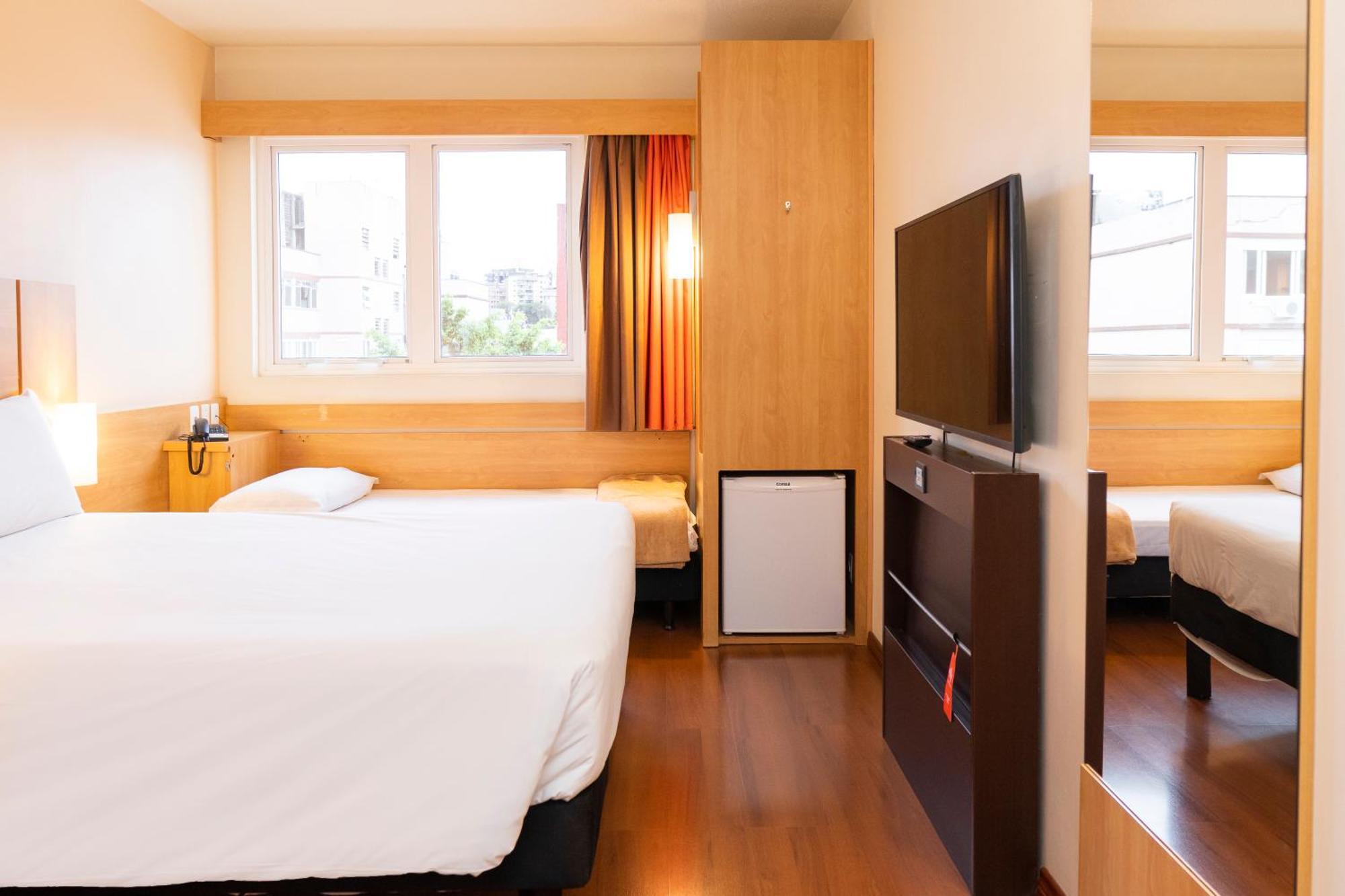 Standard Double Room Child Bed
