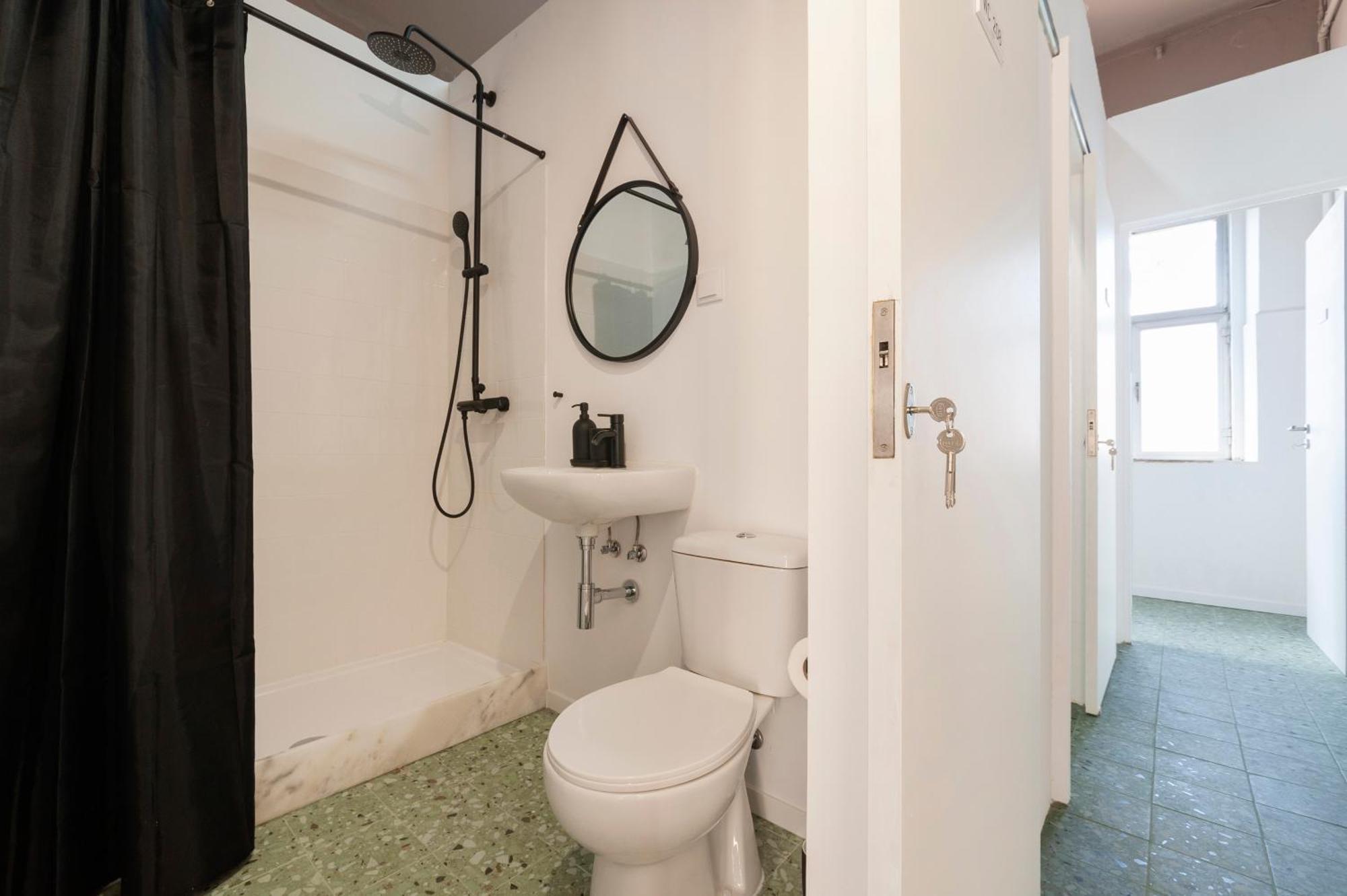 Double Room with Private External Bathroom,1554540544:JPEG