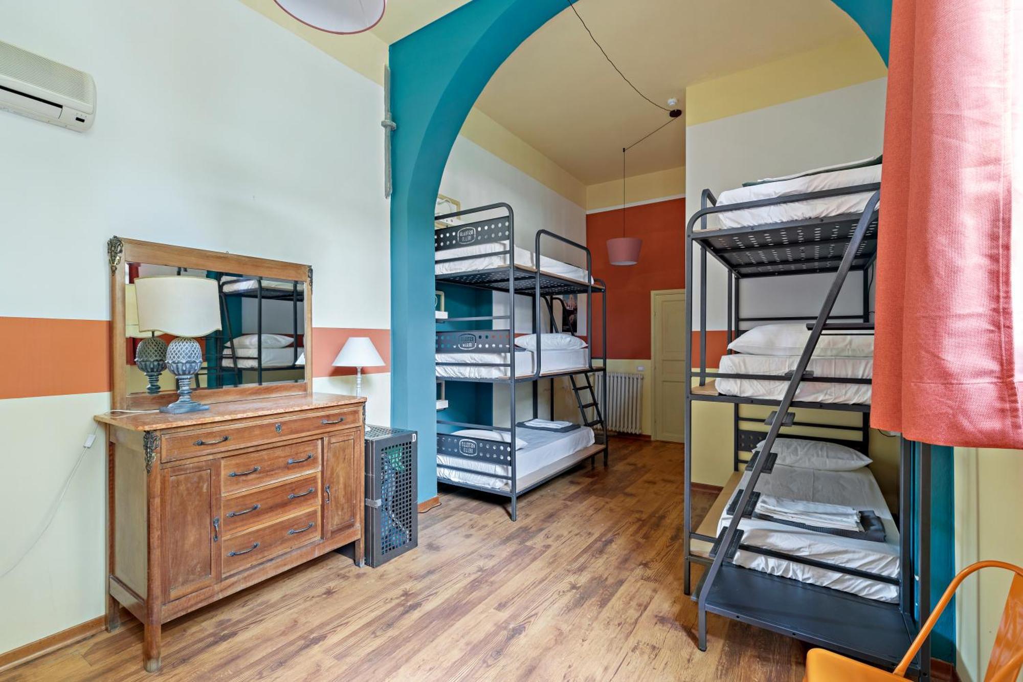 6-Bed Mixed Dormitory Room,1592187624:JPEG