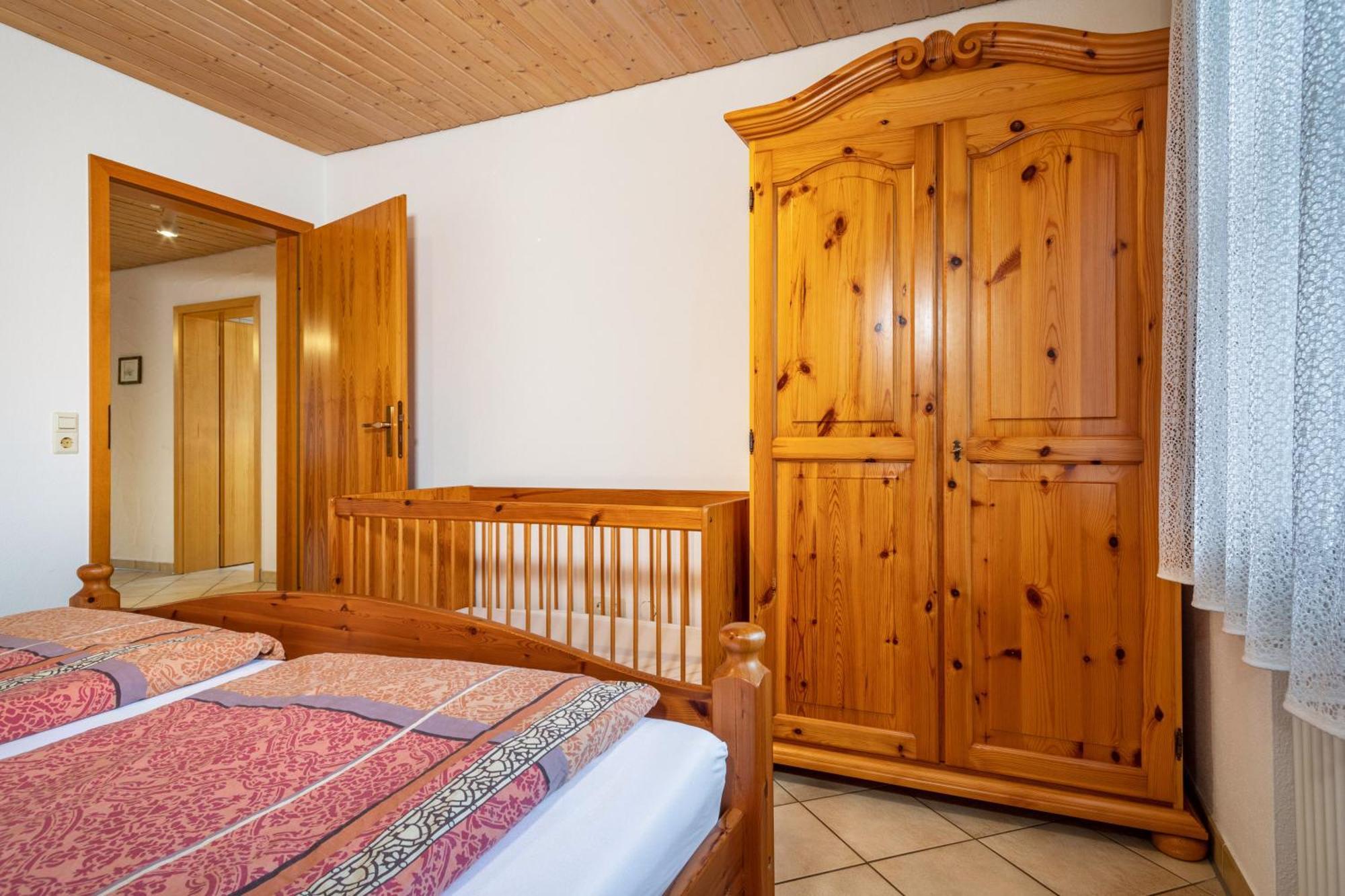Two-Bedroom Deluxe Apartment with Garden View,1559718484:JPEG