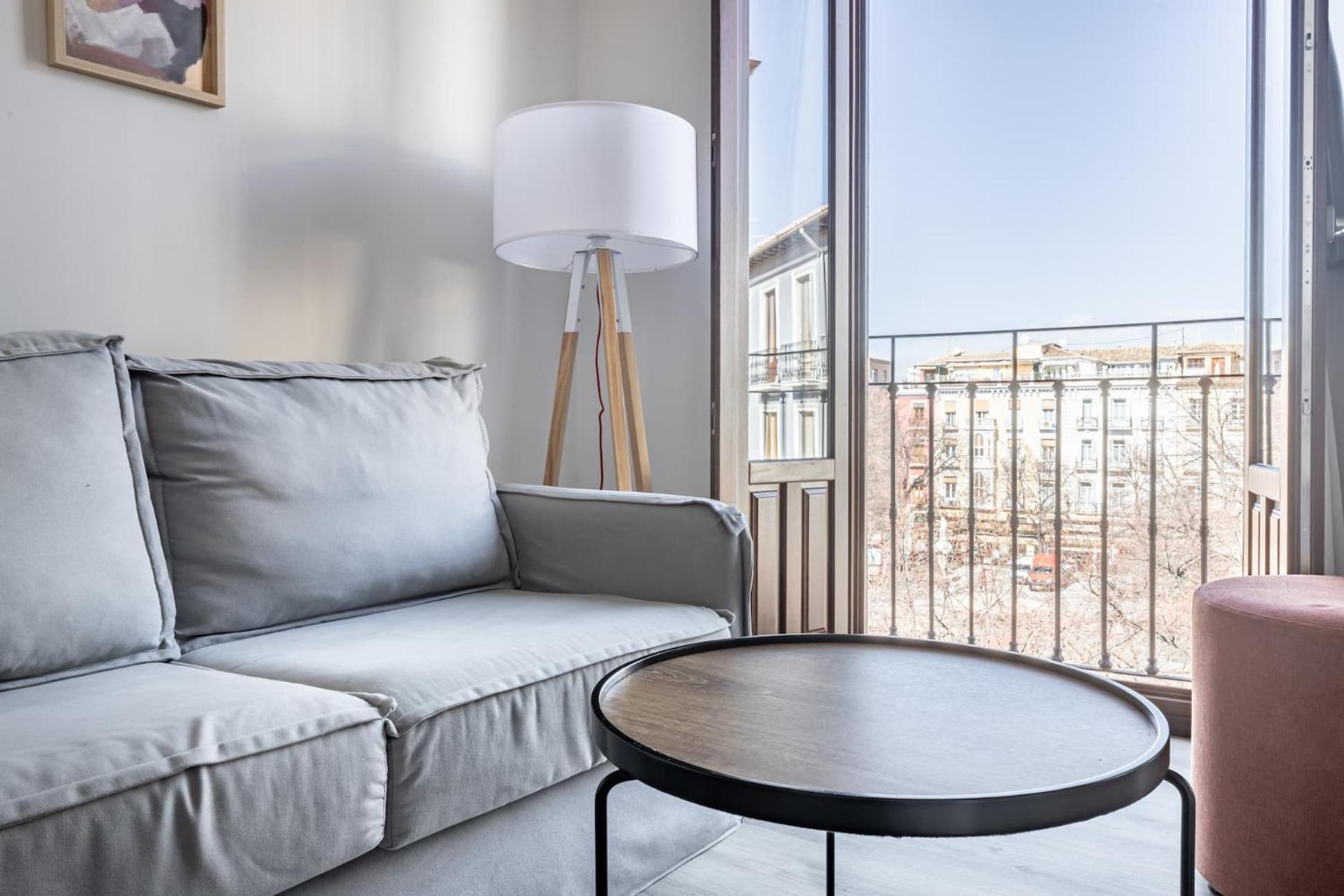Apartamento de 1 dormitorio con balcón