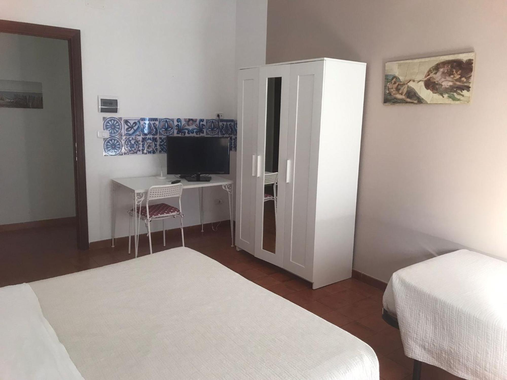 Triple Room Private External Bathroom