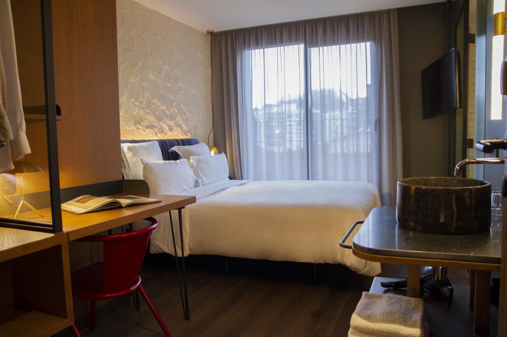 Standard Room with Terrace,1569614135:JPEG