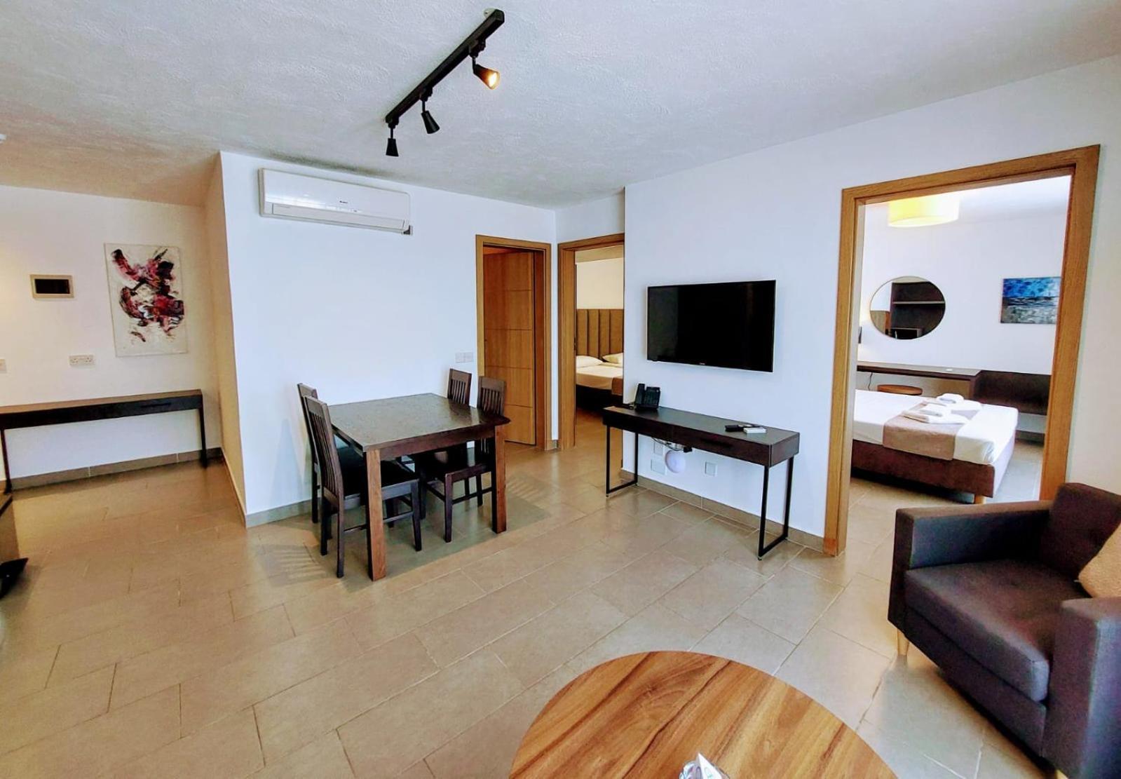 Penthouse Suite
