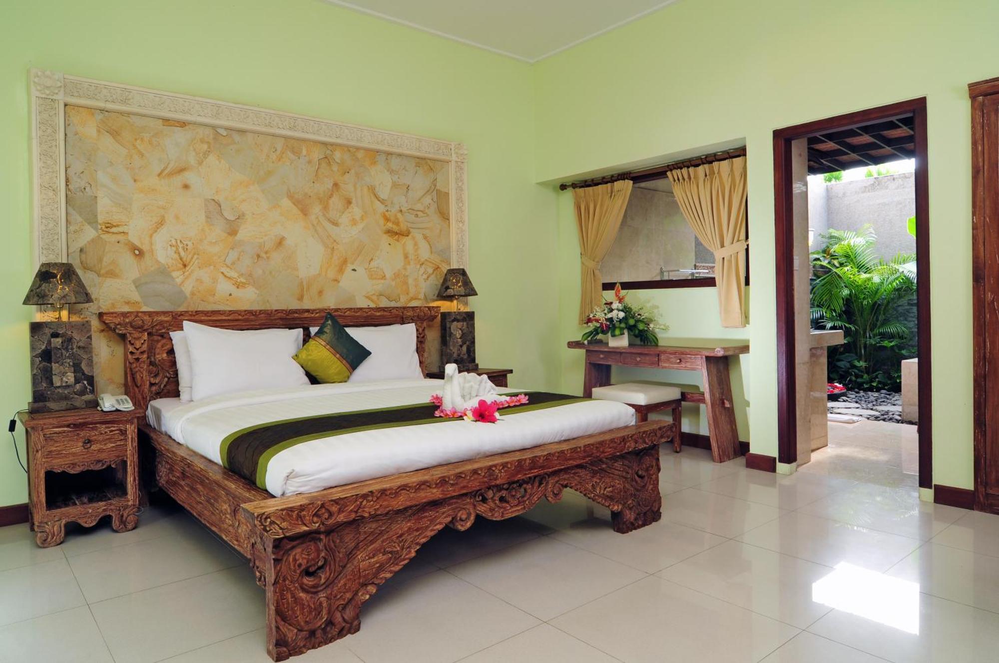 Three-Bedroom Villa Private Pool