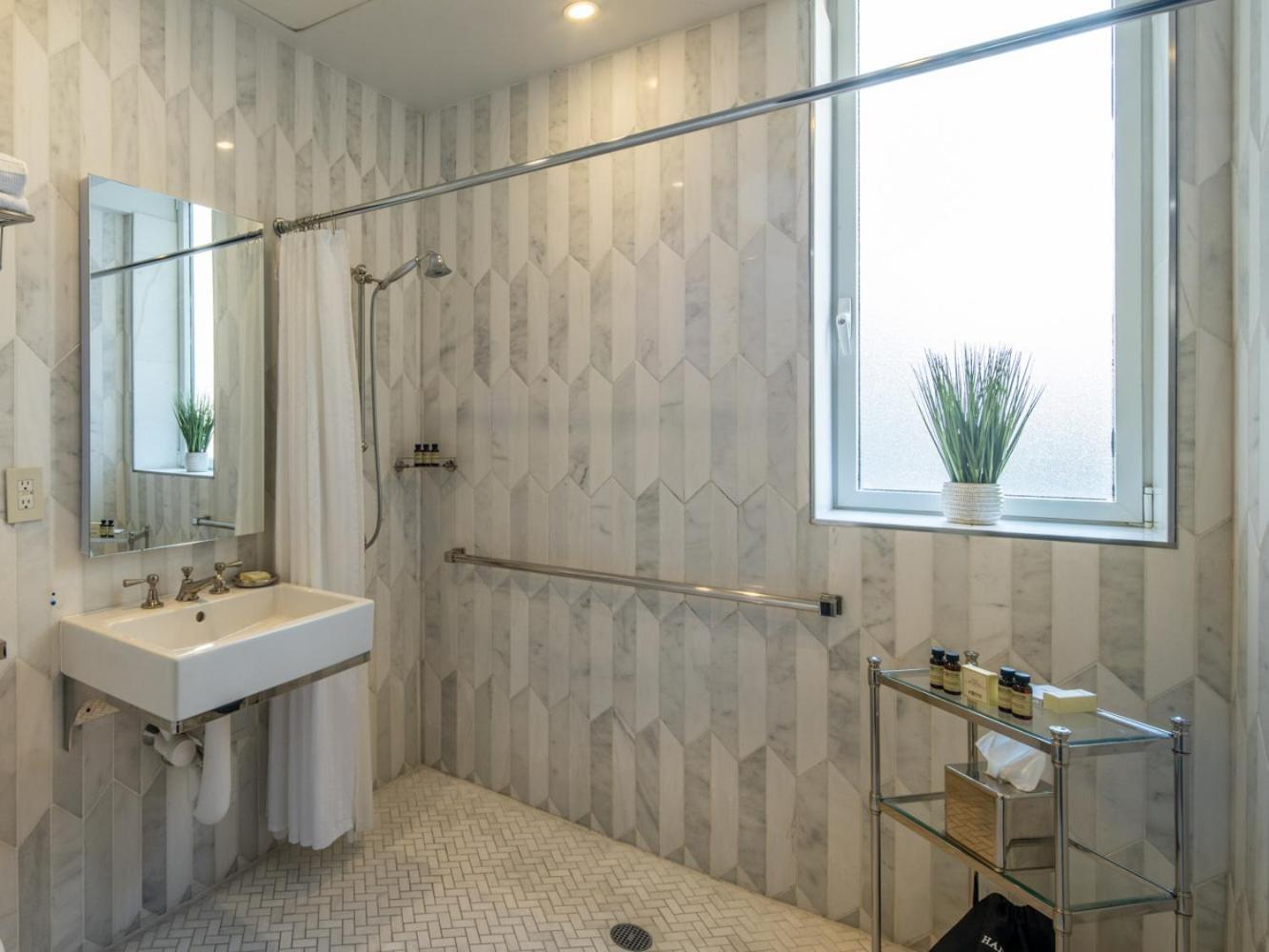 King Room Disability Access DLXA