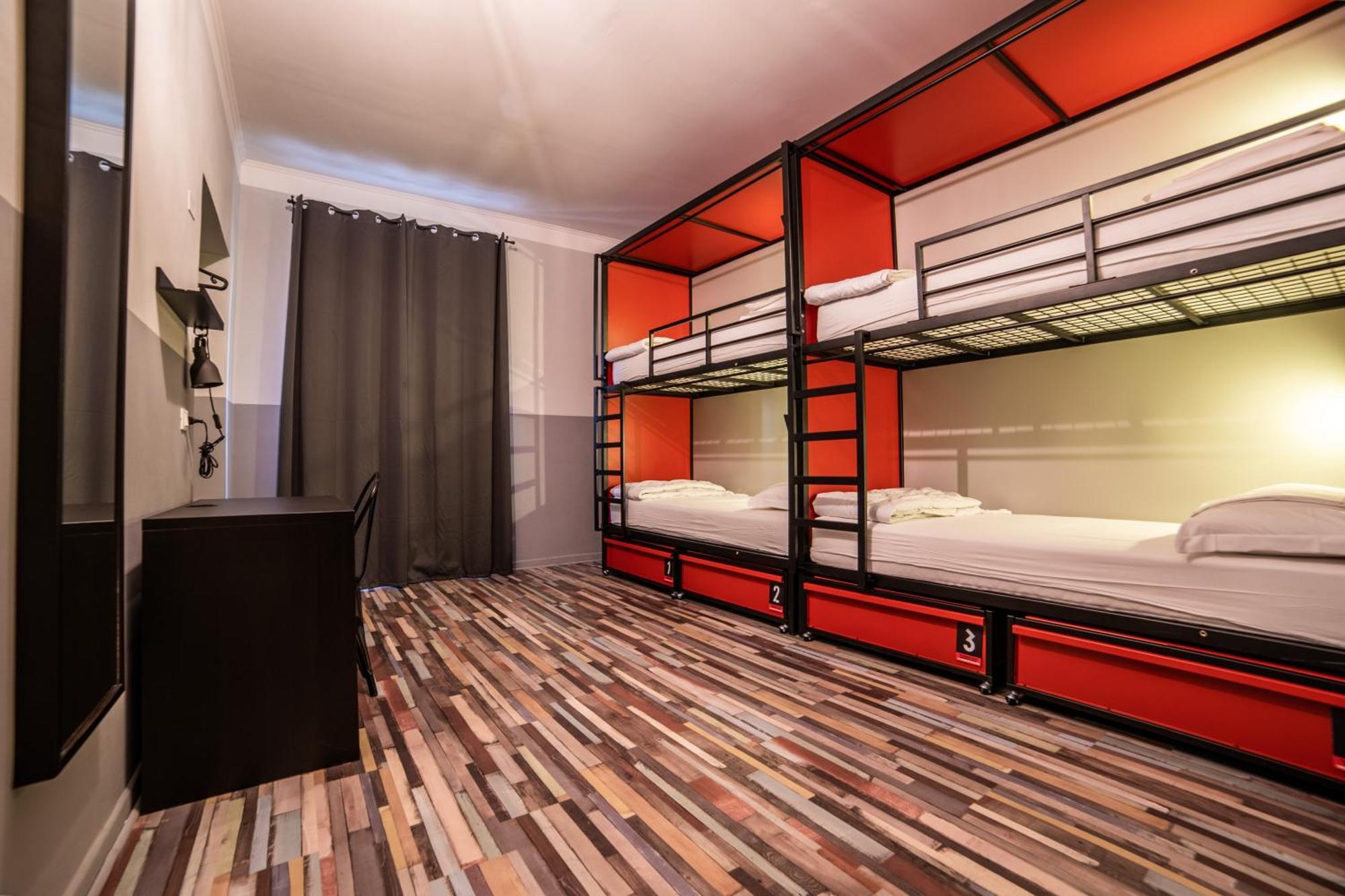 Bed 6-Bed Female Dormitory Room