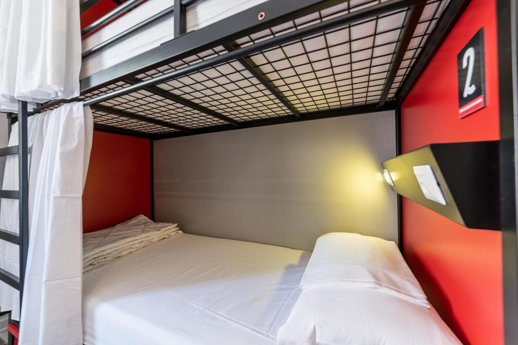 Bed 6-Bed Female Dormitory Room