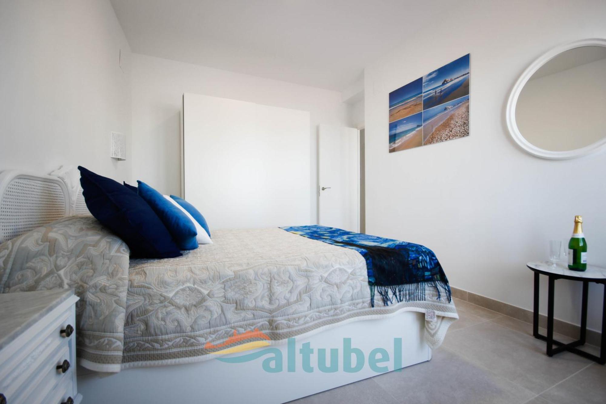Deluxe One-Bedroom Apartment