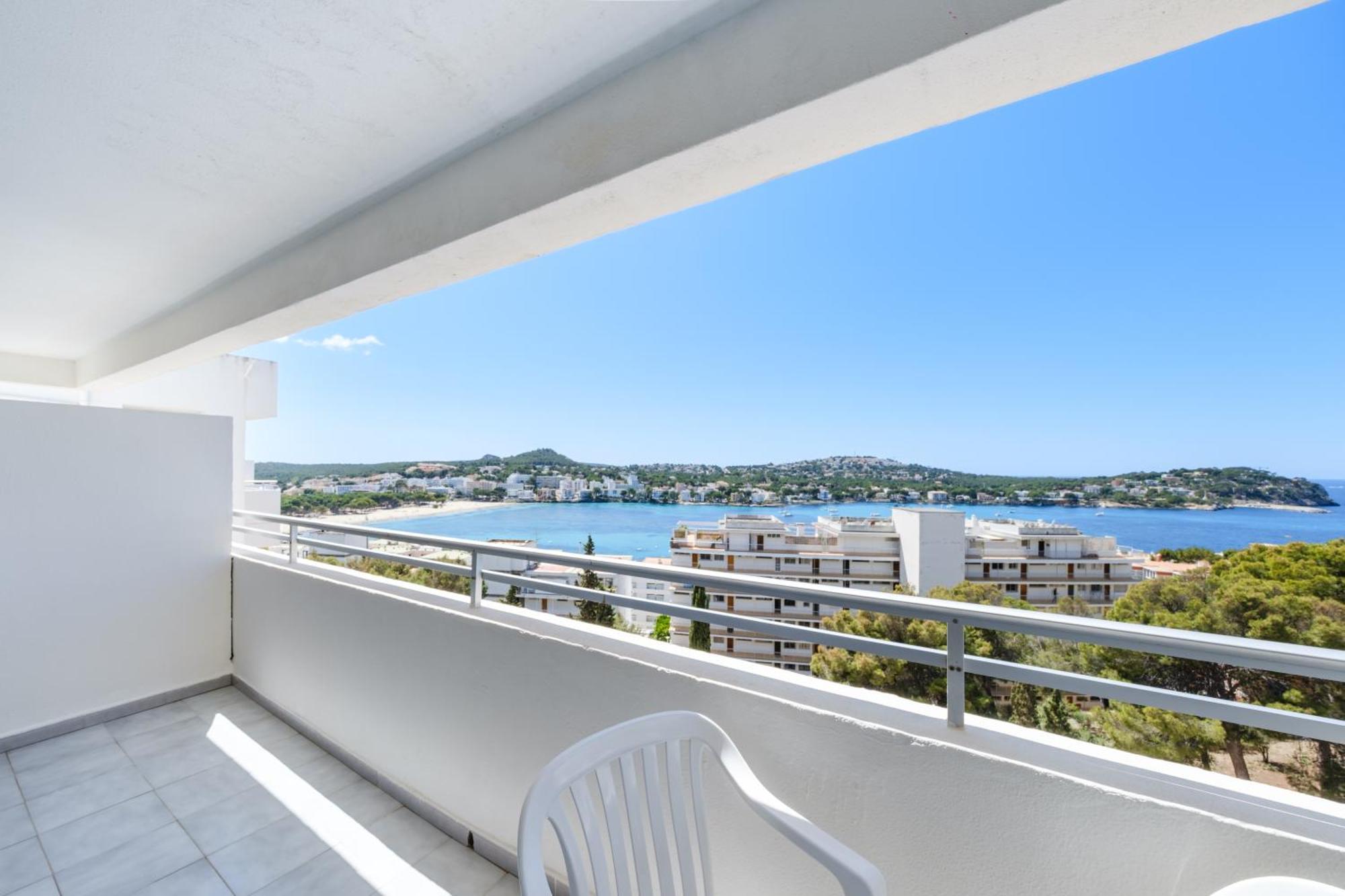 Appartamento con 3 Camere da Letto e Vista Mare