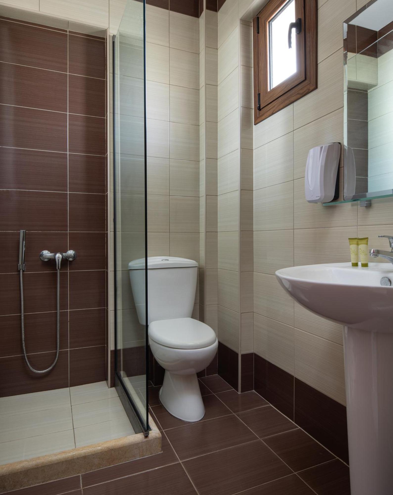 Comfort Triple Room