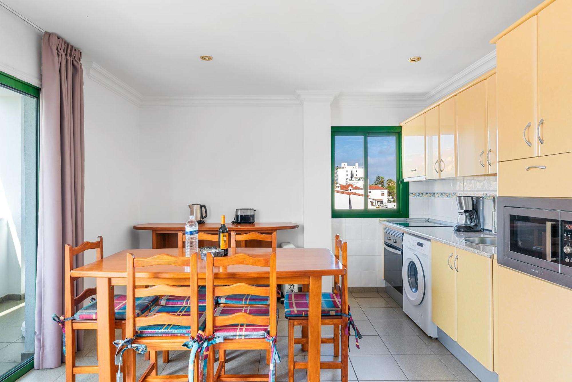 Family Teide Two-Bedroom Apartment Teide View Sunny Balcony